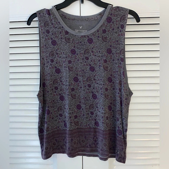American Eagle Outfitters Tops - AMERICAN EAGLE Soft & Sexy Grey Floral Tank